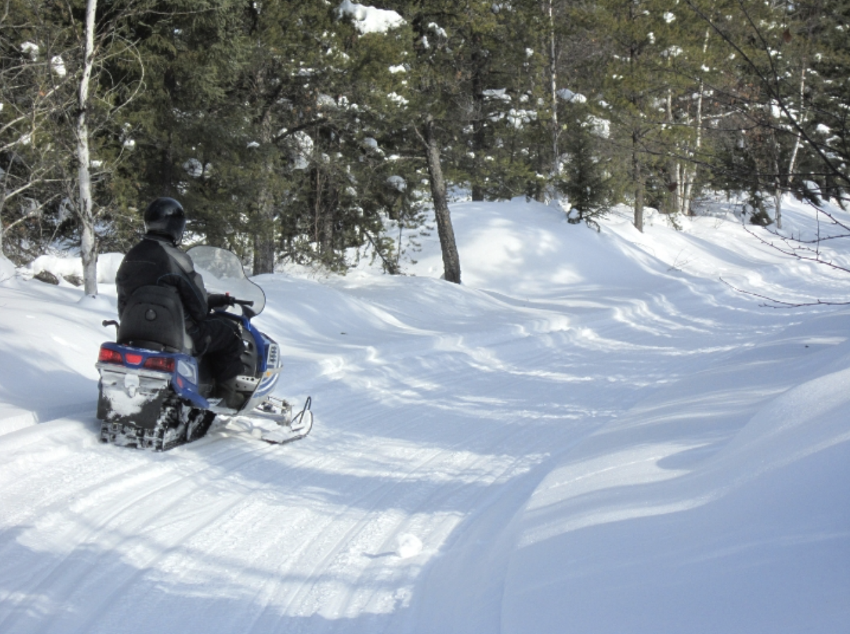 conduire une motoneige au Québec